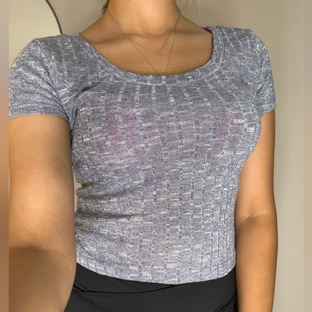 Casual stretchy crop top